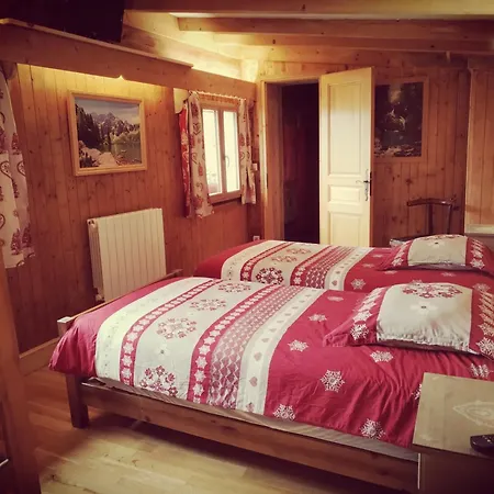 Petit Chalet Essert-Romand Buitenkant foto